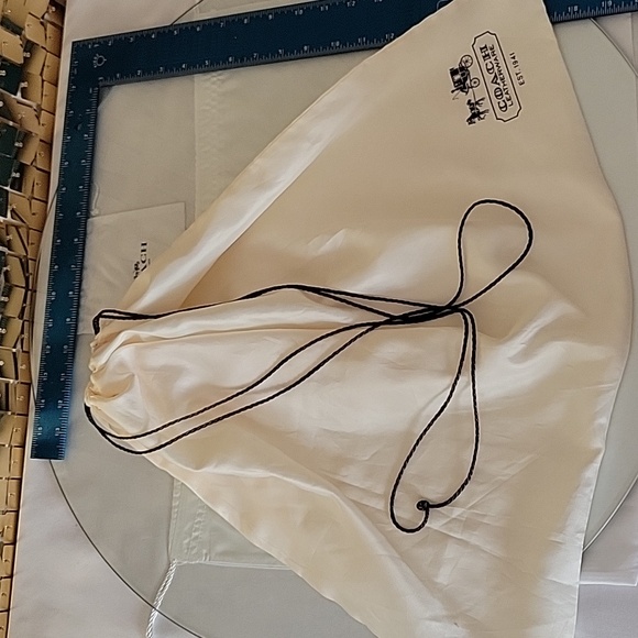 Coach Vintage Cream Dust Bag - 23.5 x 19 5112 - Picture 1 of 7